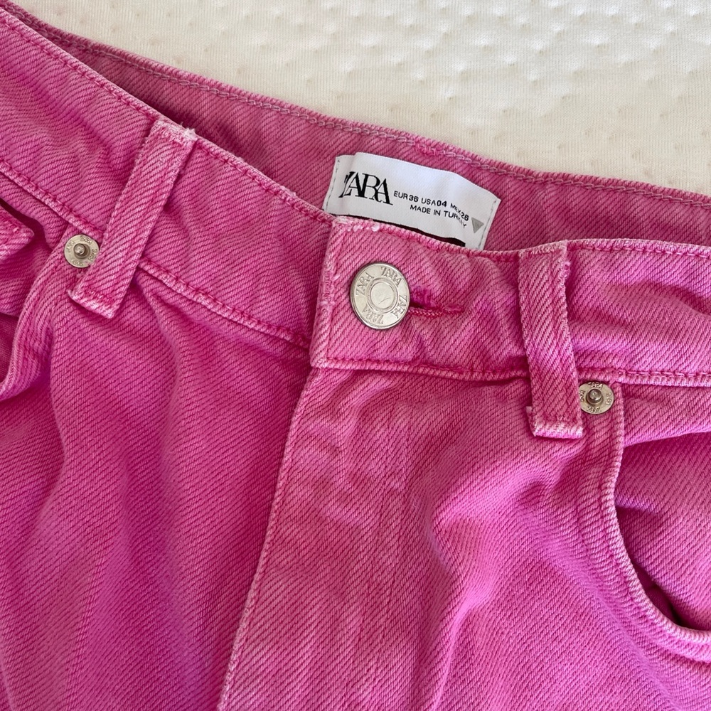 High waisted jeans